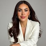 Diana Bedoya, HidraGlow Lips